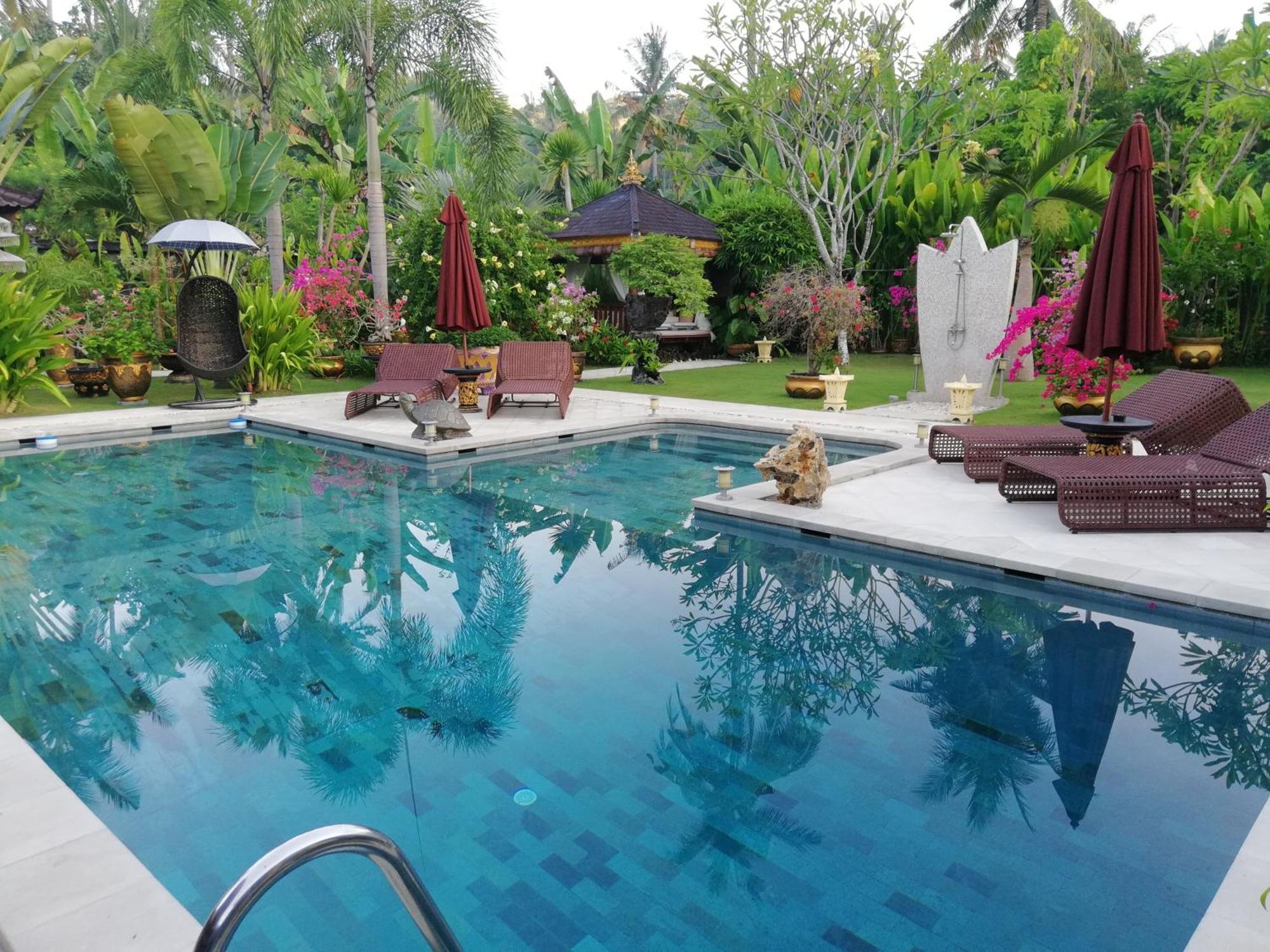 Villa Gusmania จันดีดาซา ภายนอก รูปภาพ