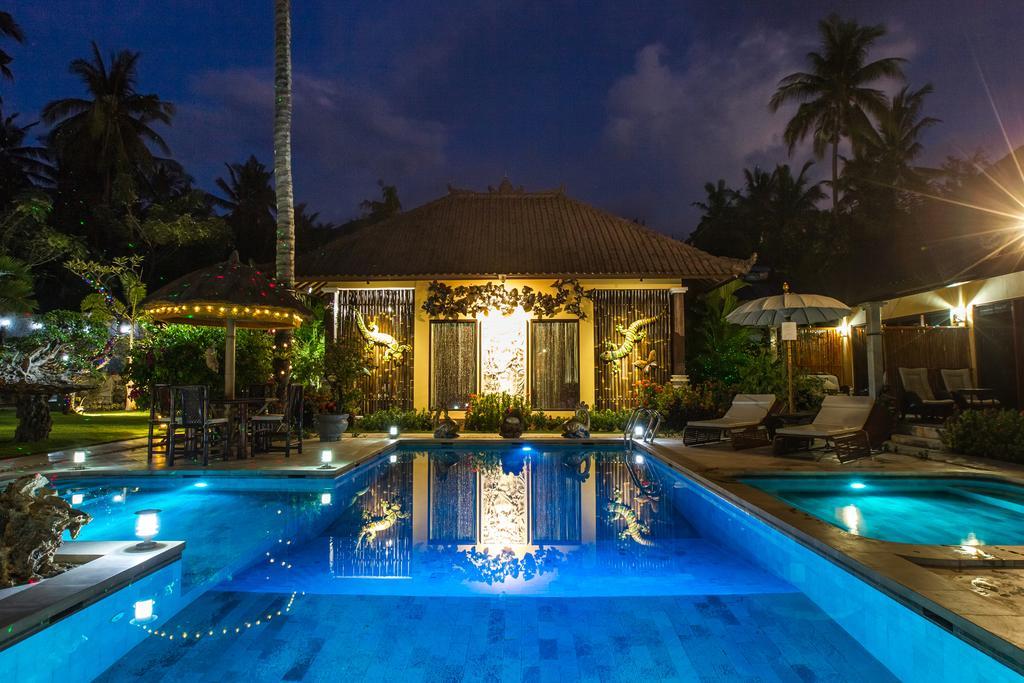 Villa Gusmania จันดีดาซา ภายนอก รูปภาพ