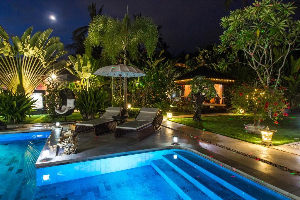 Villa Gusmania จันดีดาซา ภายนอก รูปภาพ