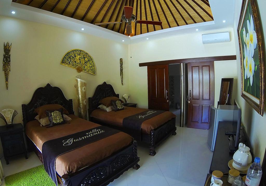Villa Gusmania จันดีดาซา ภายนอก รูปภาพ